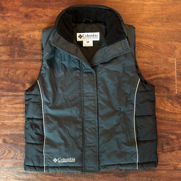 Columbia Jackets & Blazers - Columbia vest. Size M